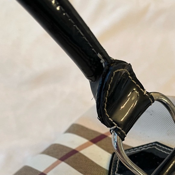 Authentic Burberry Purse - Picture 8 of 13